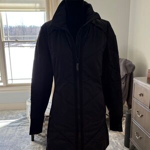 Athleta Women's Black Puffer Jacket